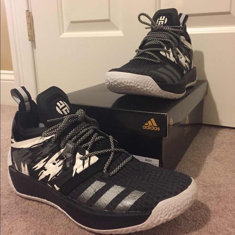 I’m selling a pair James Harden Vol.2 Traffic Jams